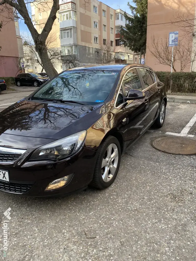 OPEL Astra J 1.7 cdti 2012 