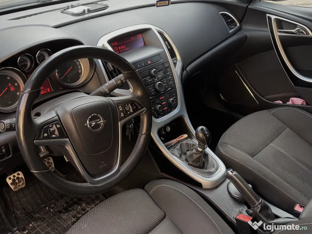 OPEL Astra J 1.7 cdti 2012 