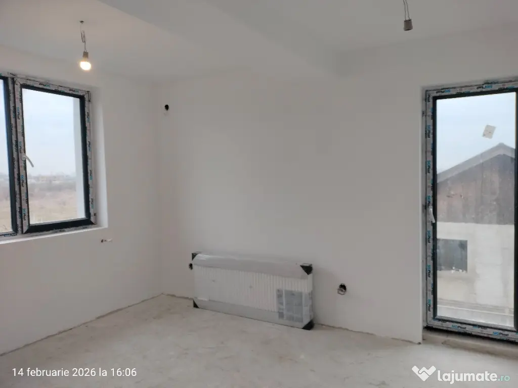 Vilă Balotești, 170 mp, 6 camere, 3 băi, 2 terase 