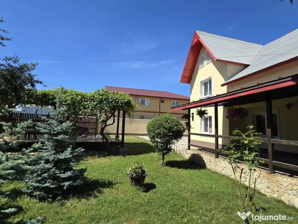 Agigea , zona Pod, ideala pentru gradinita sau azil batrani. 