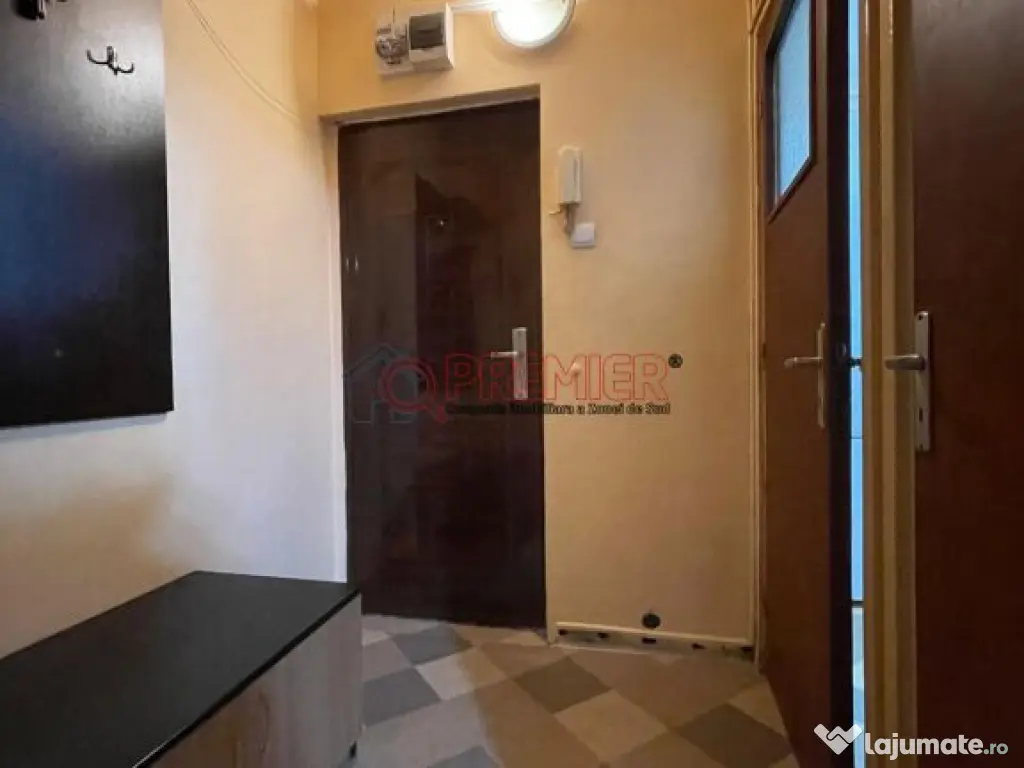 2 camere Sector 4- Emil Racovita-Piata Straduintei