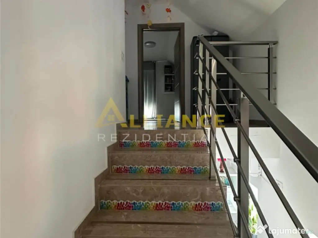 Casa individuala de P 2- Zona Amurgului / Fermei 