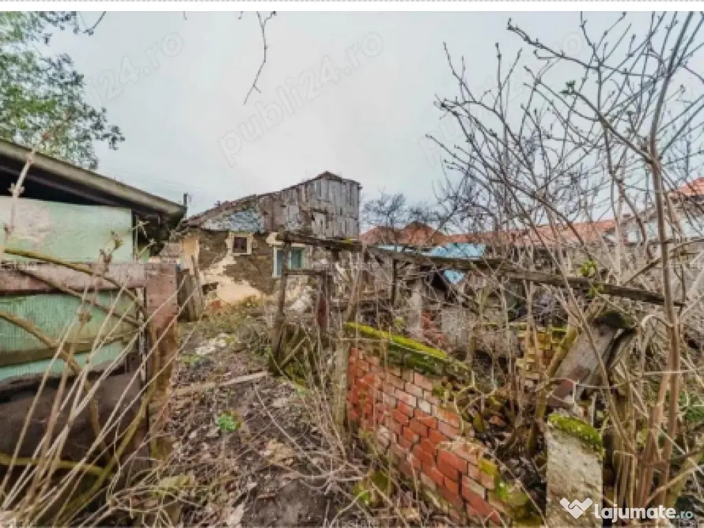 Teren 1.216 mp cu casă veche - Vladimirescu. 