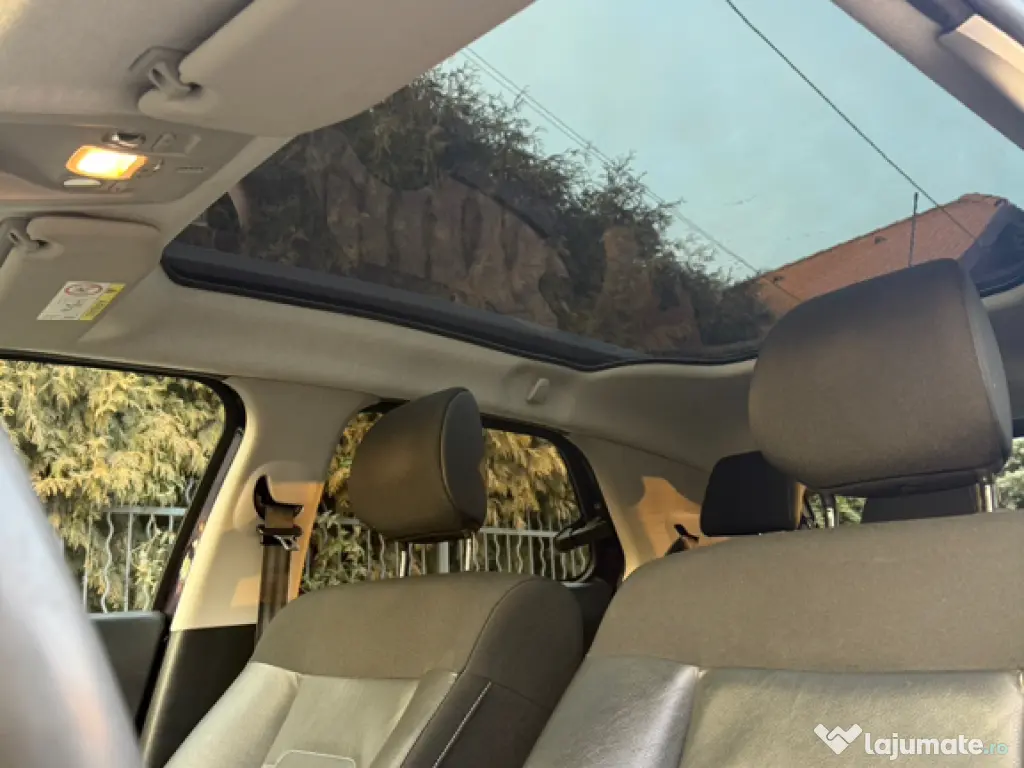 🚗 Citroen C4 Cactus 1.2 Benzină – 2016 –