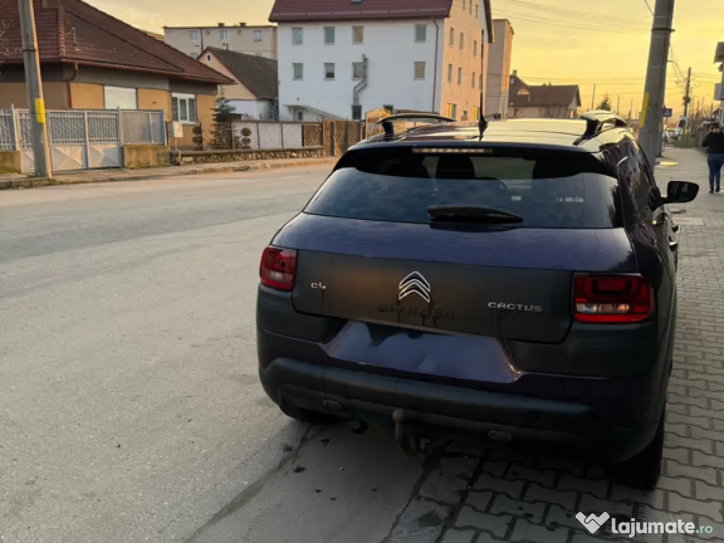 🚗 Citroen C4 Cactus 1.2 Benzină – 2016 –
