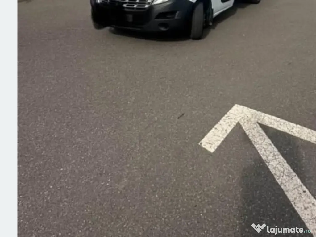 Vând autoutilitara frigorifica