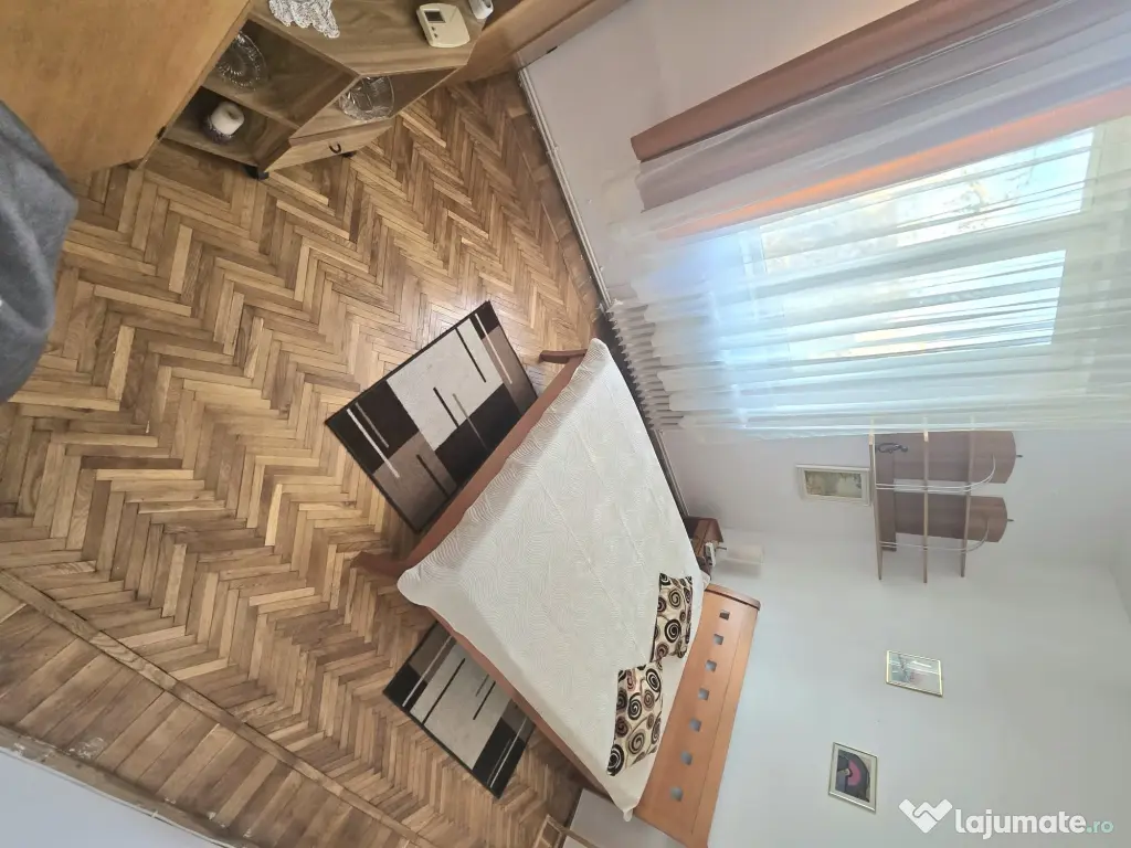 Apartament 2 camere, vis-a-vis de Iulius Mall, 52 m, decomandat, CT, parcare