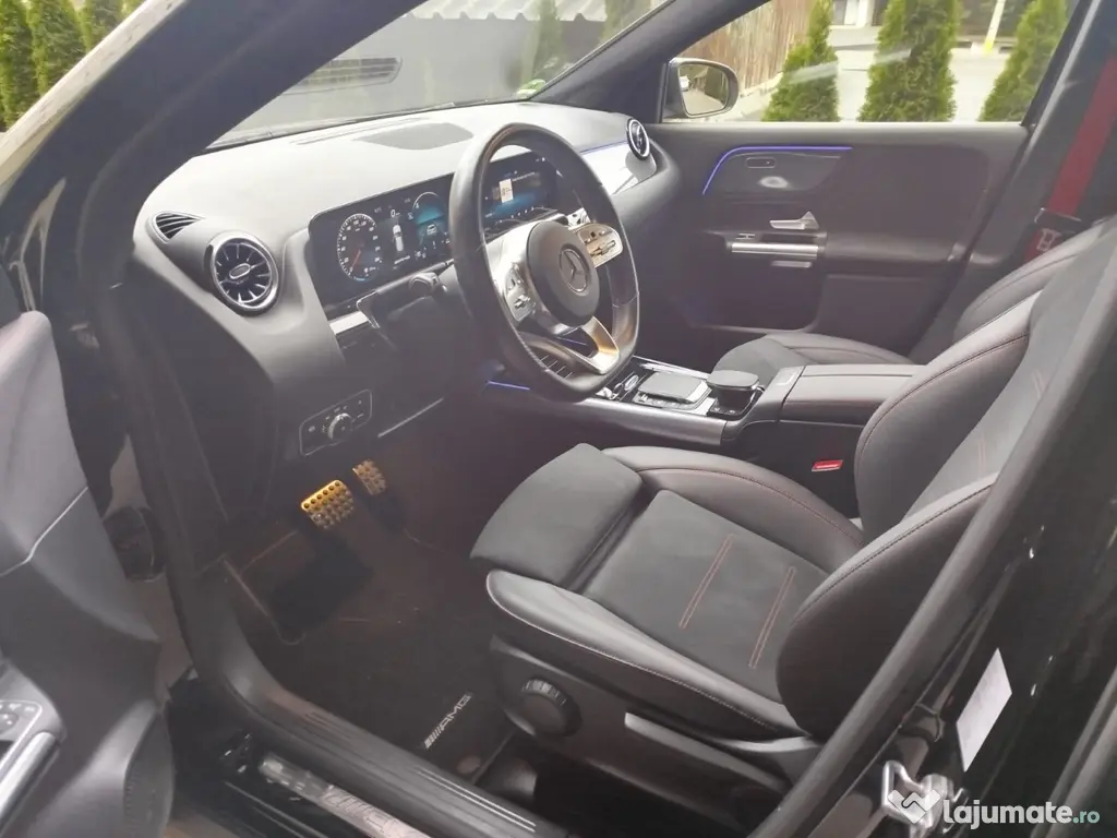 Mercedes Benz GLA 35 AMG 306 cp!! 