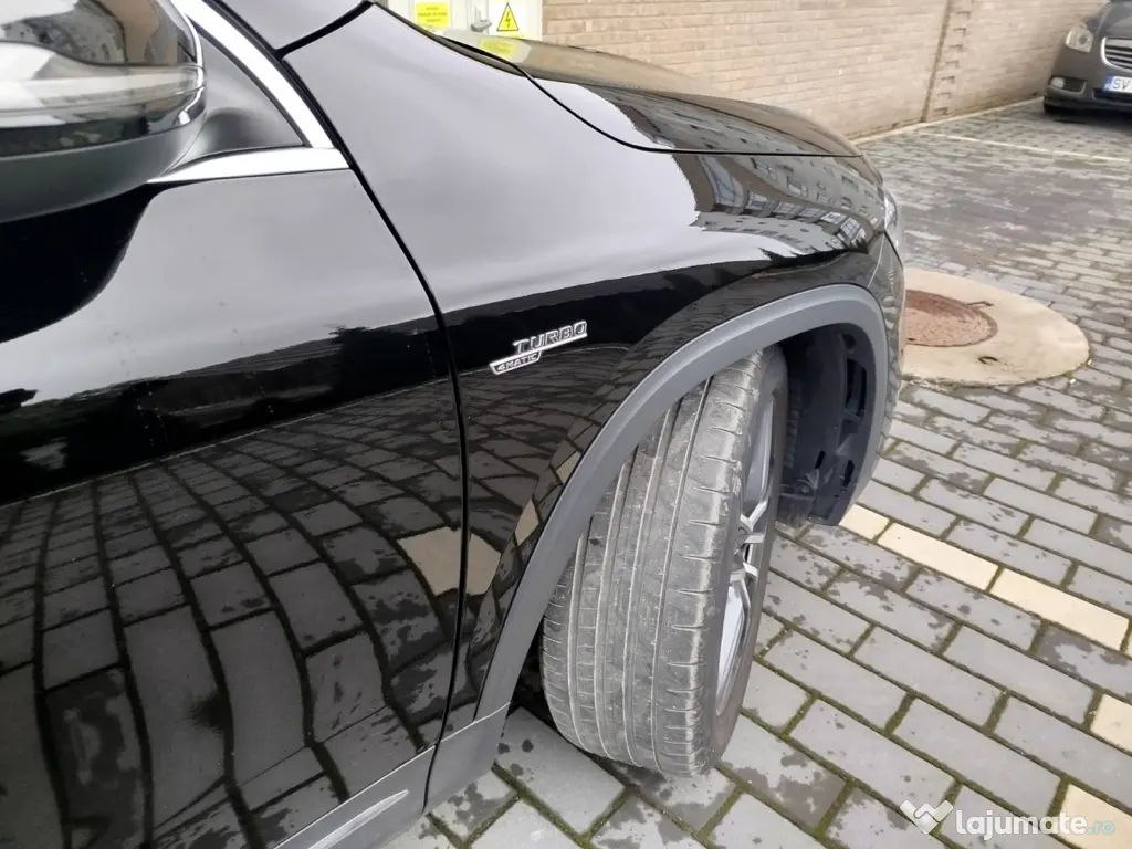 Mercedes Benz GLA 35 AMG 306 cp!! 