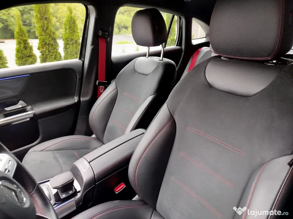 Mercedes Benz GLA 35 AMG 306 cp!! 