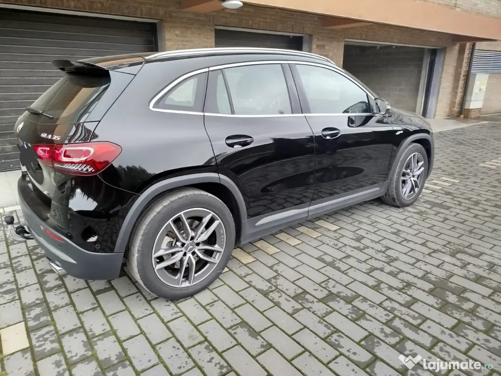 Mercedes Benz GLA 35 AMG 306 cp!! 