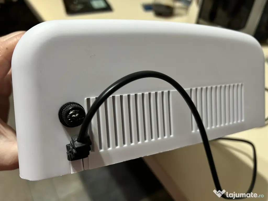 Lampa UV profesionala pentru manichiura