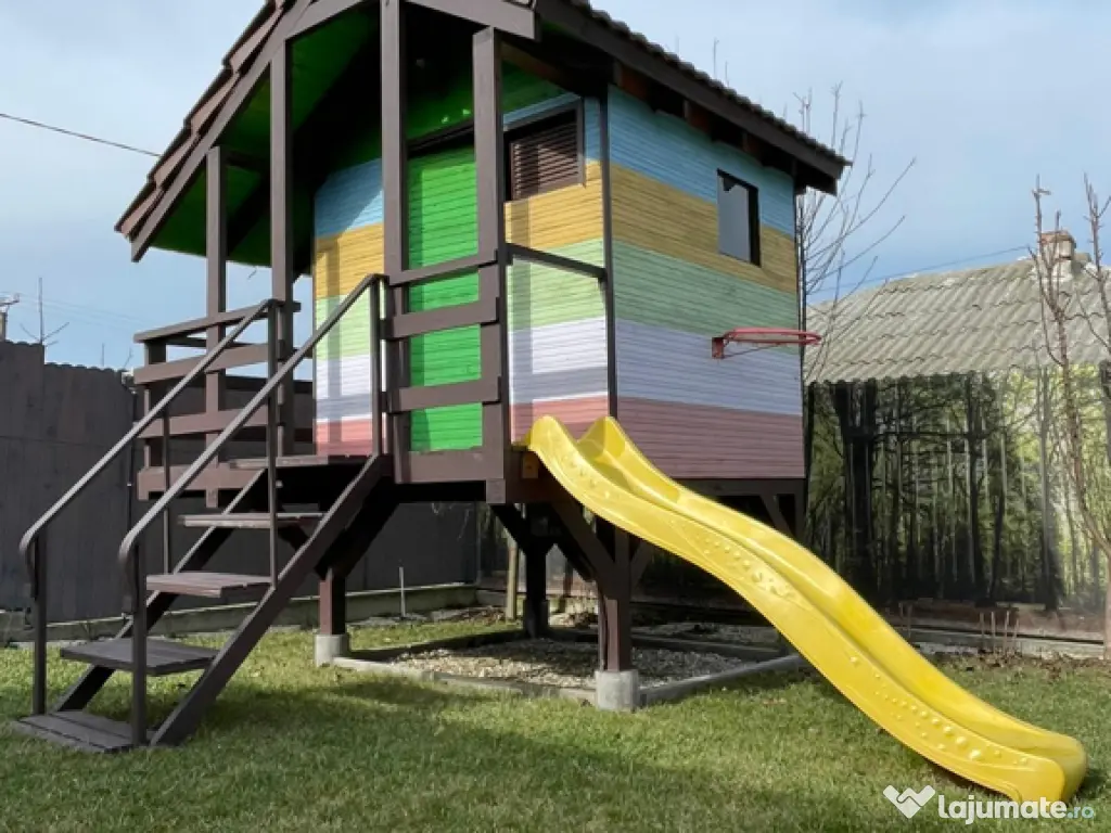 Casuta cu accesorii cadou pentru loc de joaca pentru copii