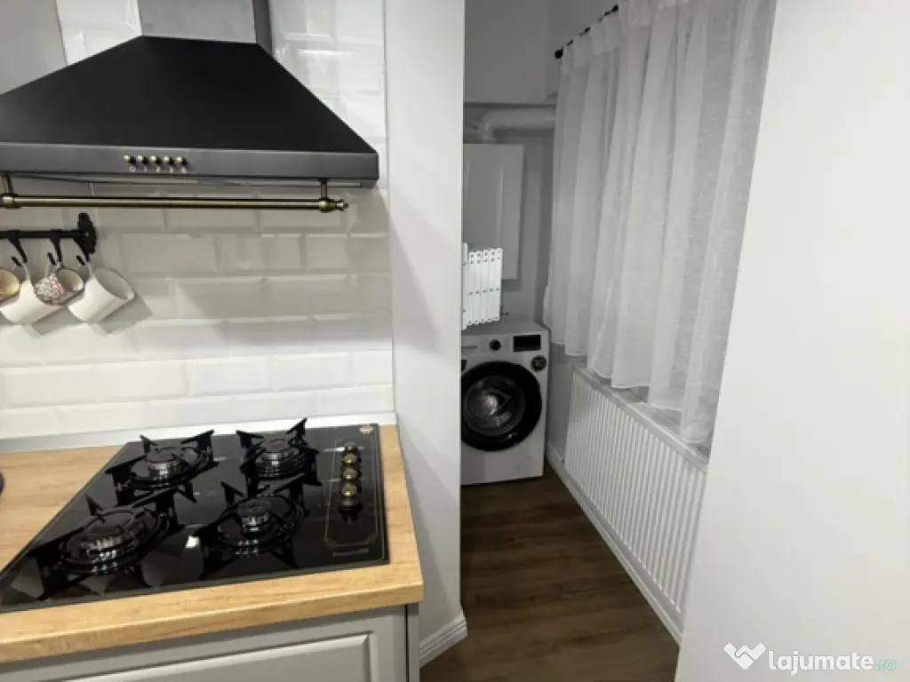 Închiriez garsonieră în Roman în regim hotelier 