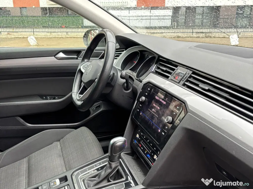 Volkswagen Passat 2022