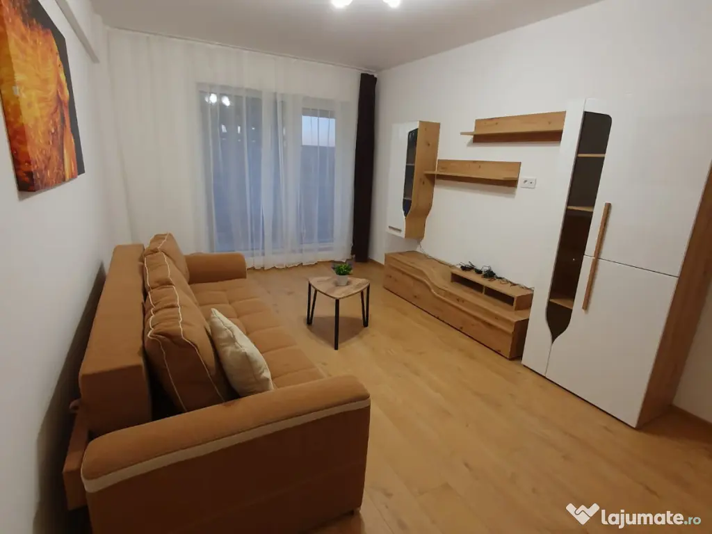 Inchiriez garsoniera coresi bloc nou 