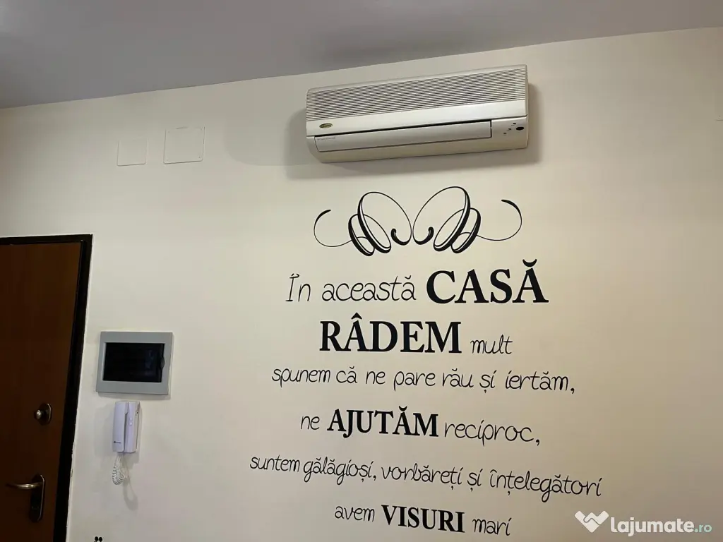 Proprietar vand apartament cu 2 camere + 1 loc de parcare 