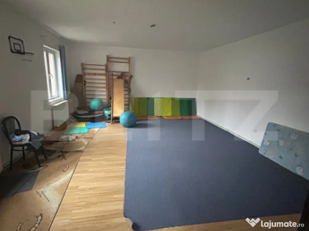 Casa de vanzare, 200 mp utili, 460 mp teren, zona Sala Olimp 