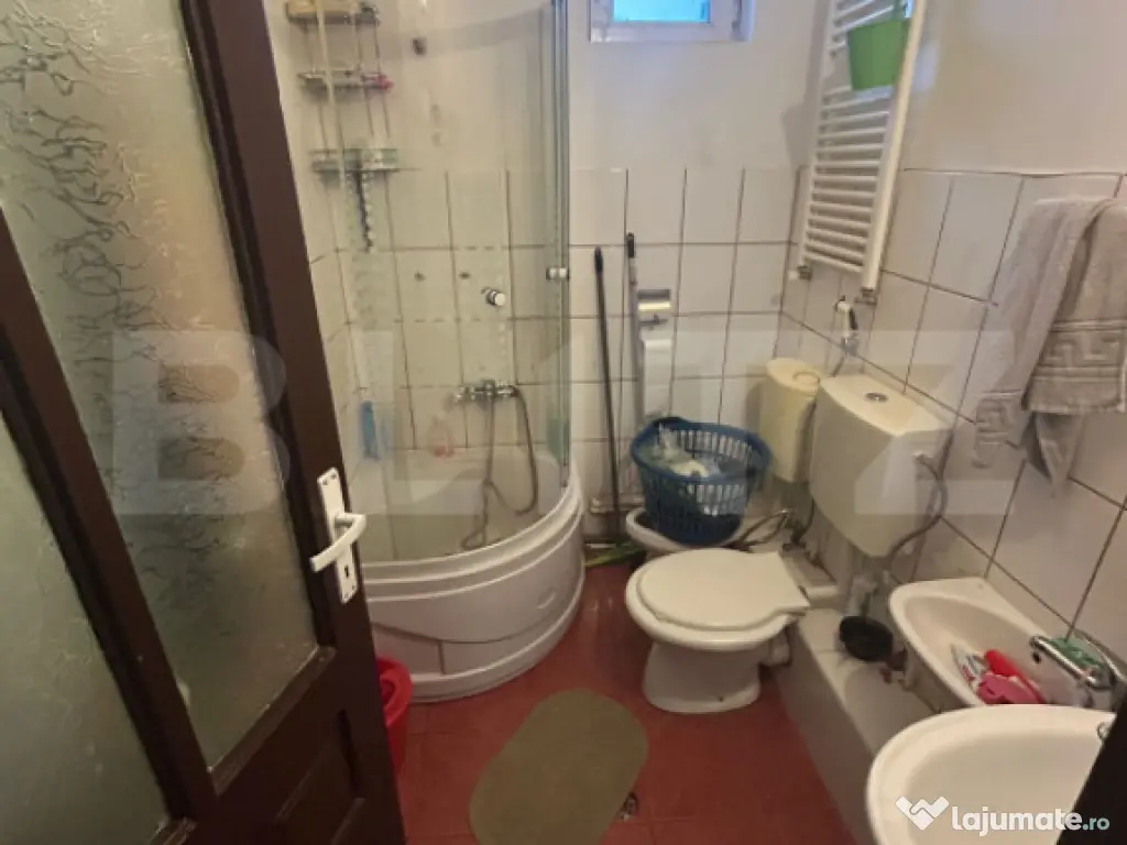 Casa de vanzare, 200 mp utili, 460 mp teren, zona Sala Olimp 