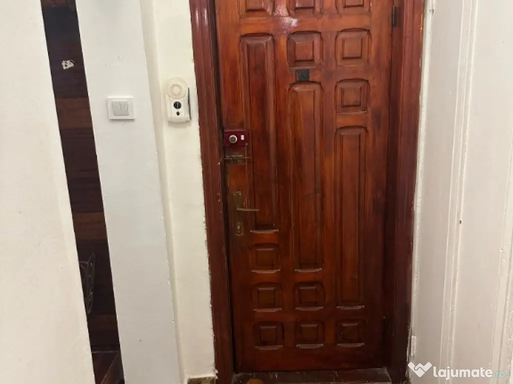 Garsonieră ultracentrală, – vizibilitate excelentă, ideal sediu firma