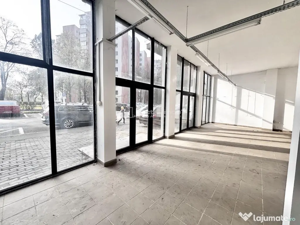 De spatiu comercial – Cartierul Rogerius, Oradea 