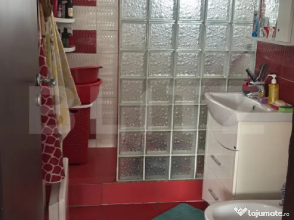 Casuta cocheta gata de locuit,Jelna 