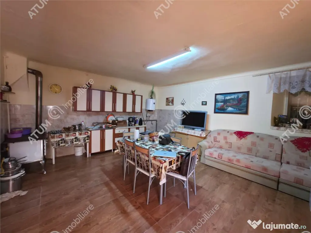 Apartament la casa cu 3 camere in zona Piata Cluj din Sibiu 