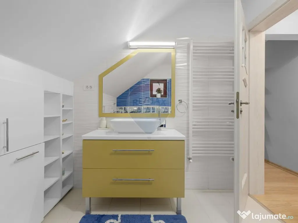 Casă cu 4 camere de vânzare în cartierul Westfileld Arad 