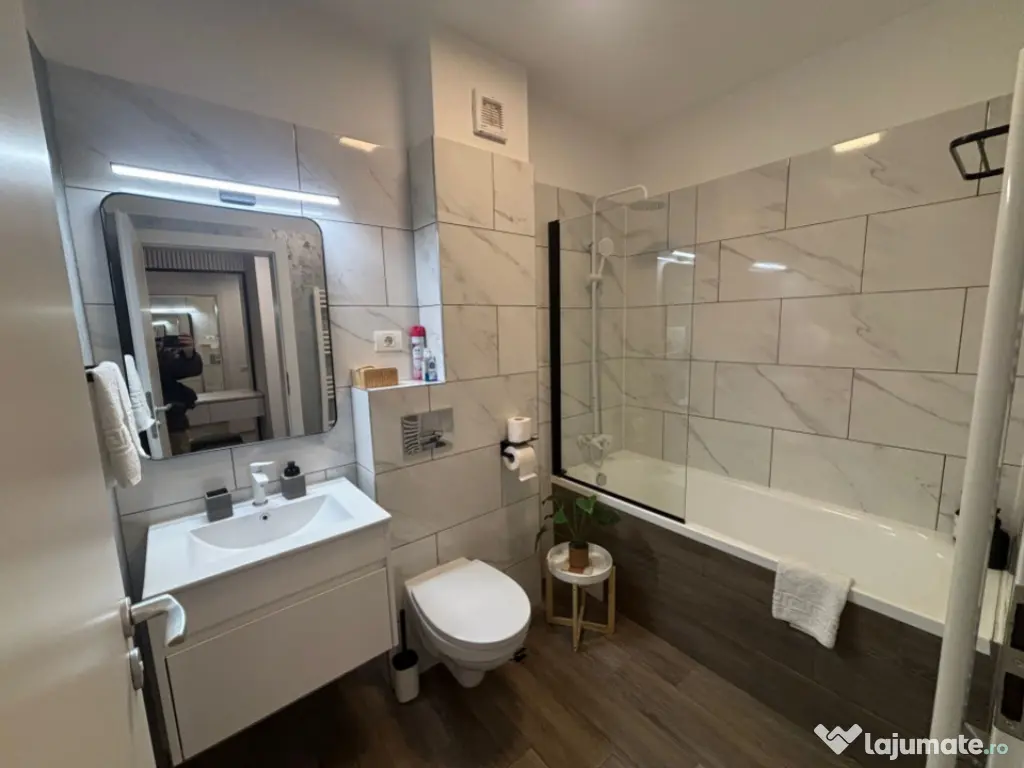 Studio mobilat, utilat calitate PREMIUM cu Balcon și Parcar 