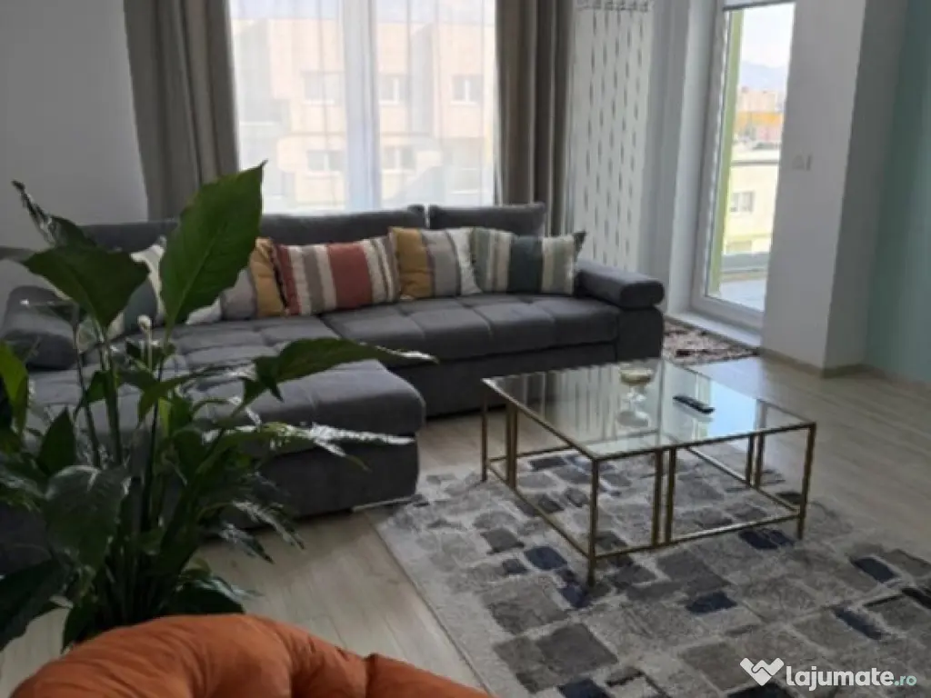 Apartament 2 camere Tractorul 