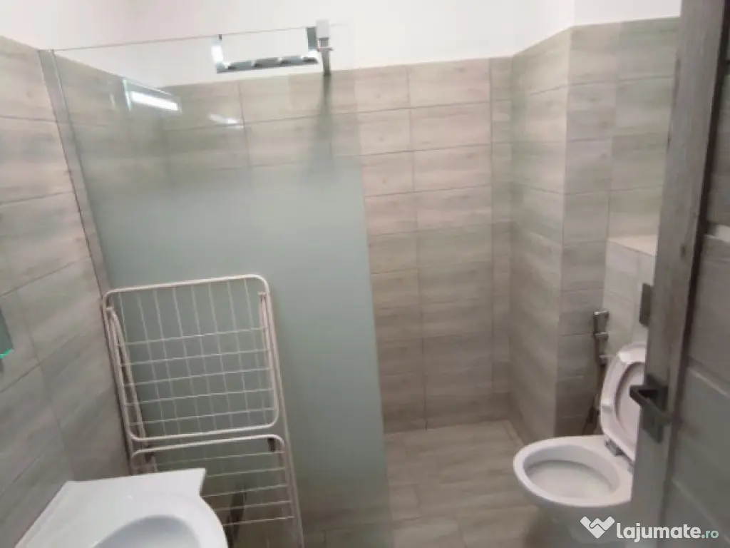 Apartament 2 camere, 43 mp, zona Centru 