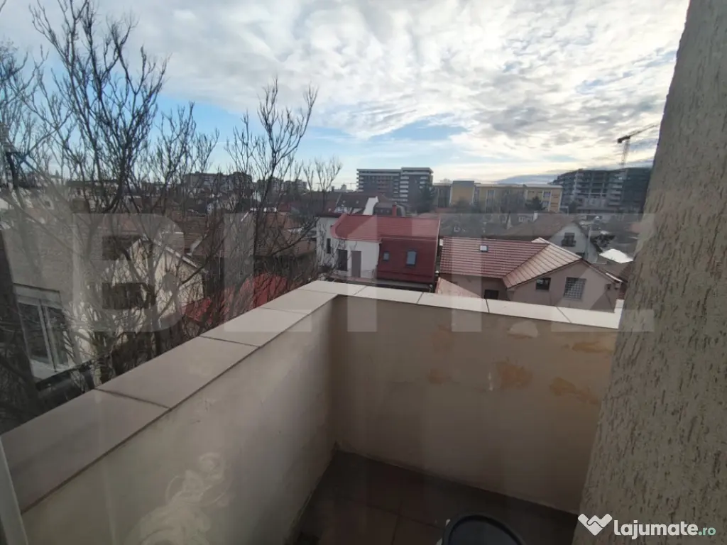 Apartament 4 camere, 81 mp, zona Decebal