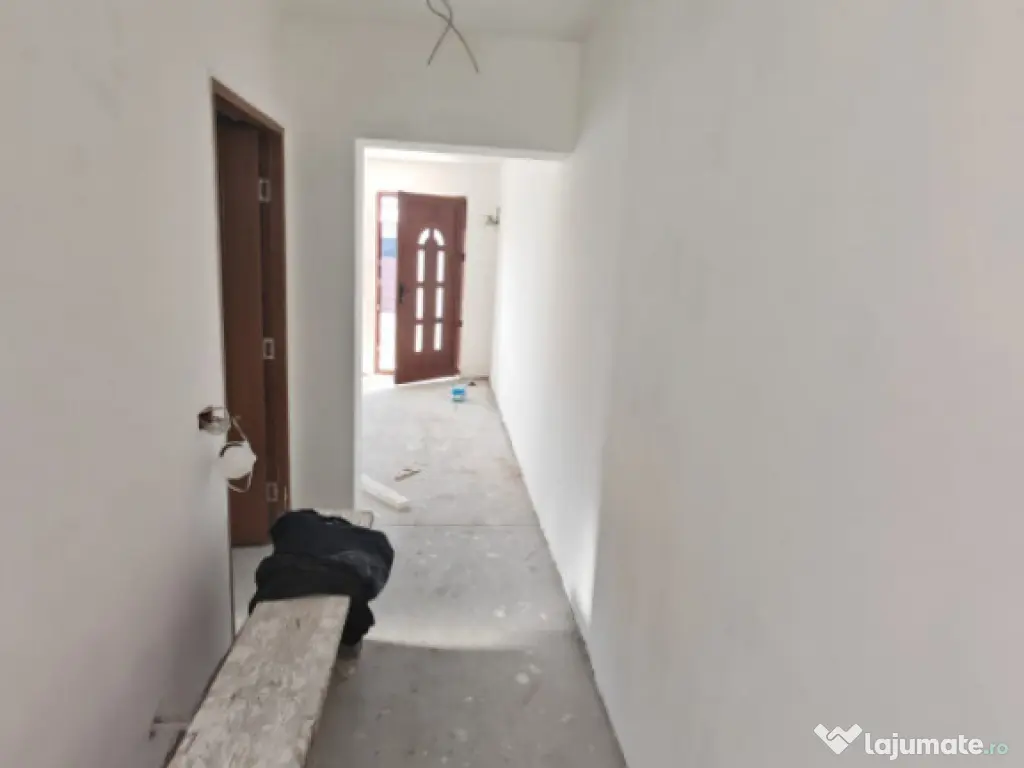 Casa P+1 de vanzare, 3 camere, 92.60mp, situata in zona Navo 