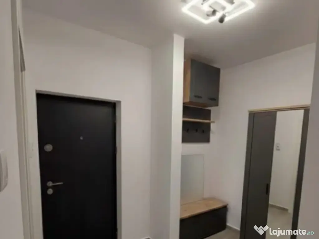 Garsoniera decomandata - zona Sanpetru 