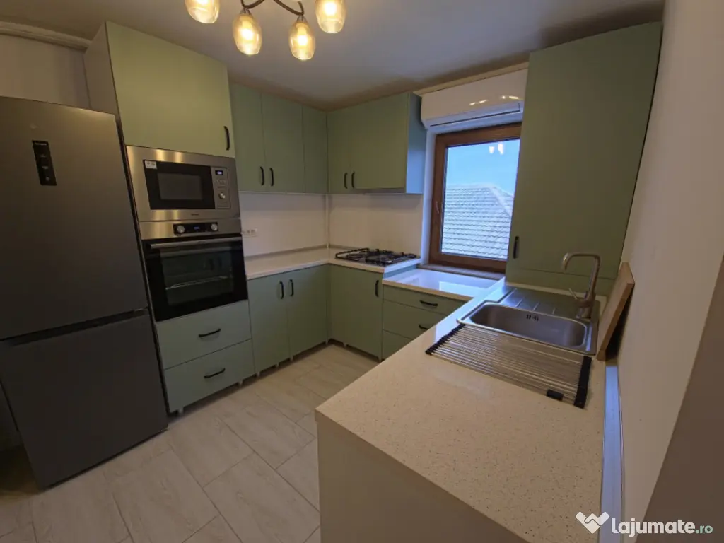 Agigea 3 camere aproape nelocuit Mobilat & Utilat Parcare 