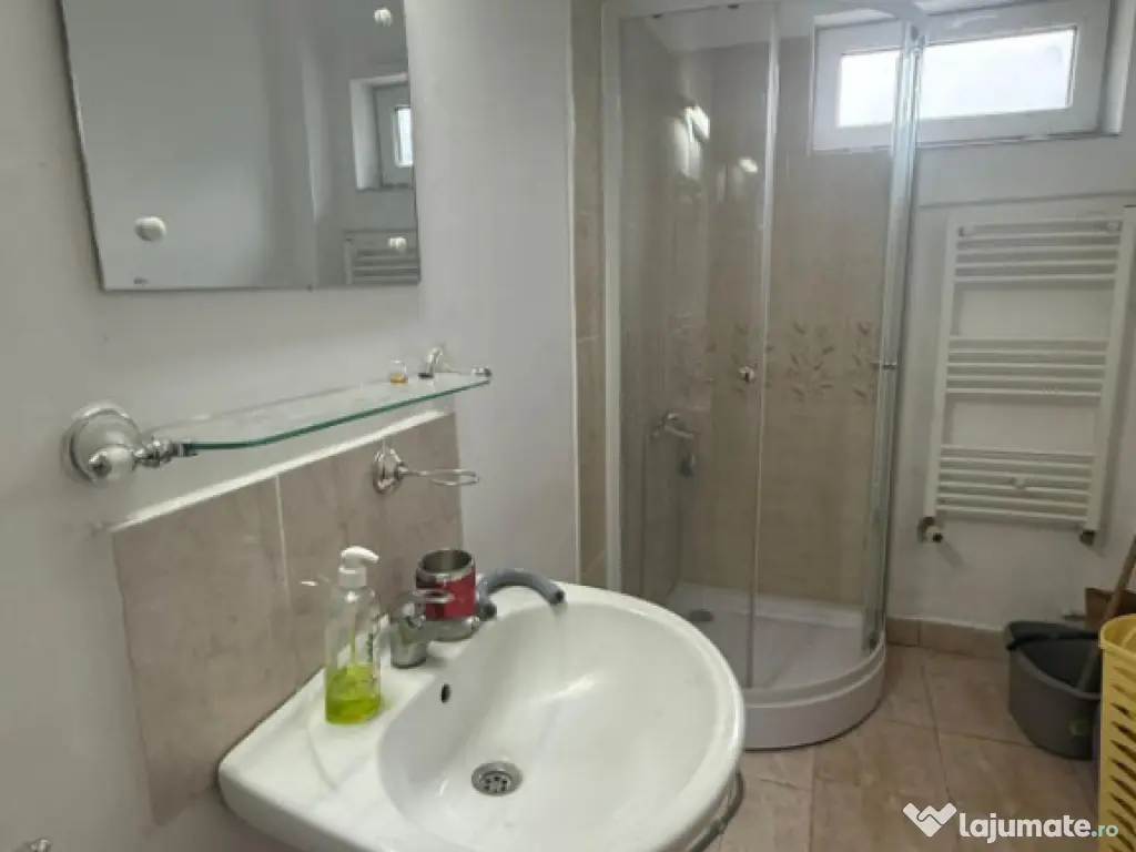 Garsoniera decomandata, 37.45 mp, zona Craiovița Nouă 