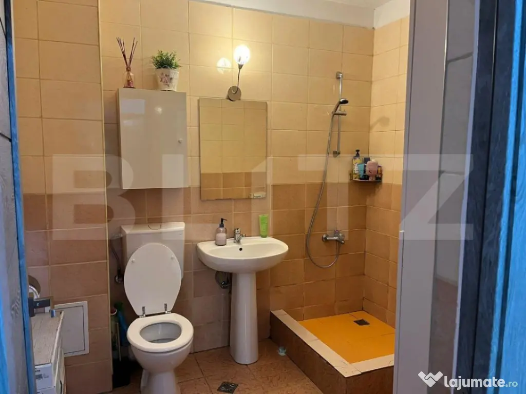 Apartament modern cu 2 camere, complet mobilat, 48mp, parcar 