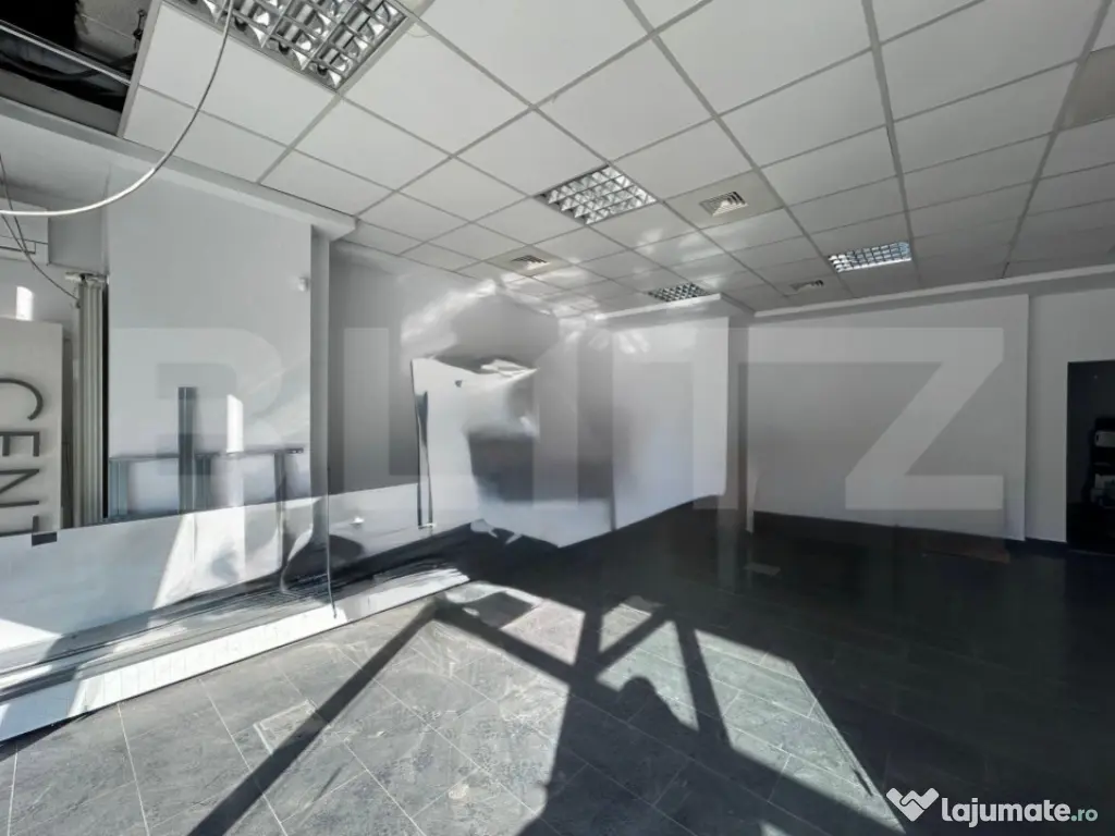 Spatiu comercial, 80 mp, vitrina, Calea Bucuresti- KFC 