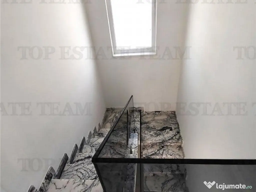 Vila Marcus 1/Corbeanca Ostratu/curte generoasa 