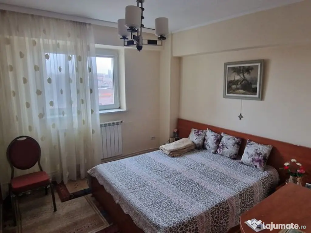 Liceul de Arta, 2 camere decomandate 61 mp