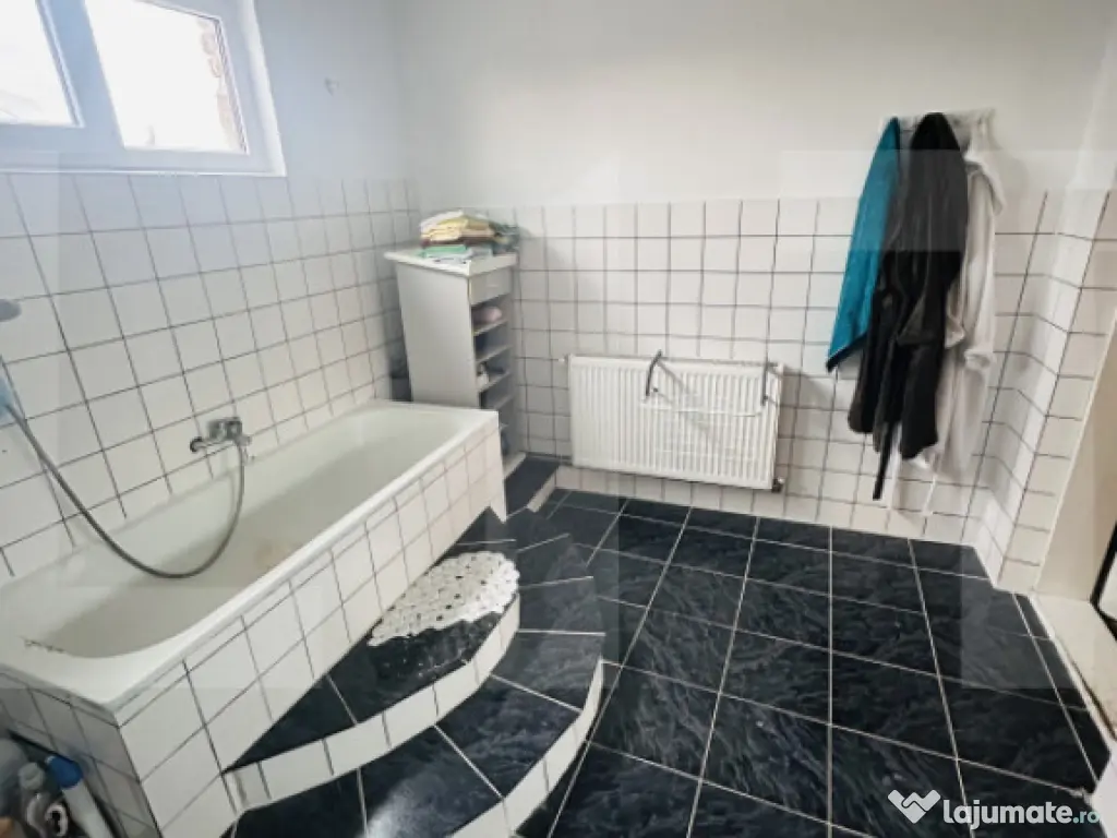 Apartament 4 camere, 100 mp utili, zona Gradiste