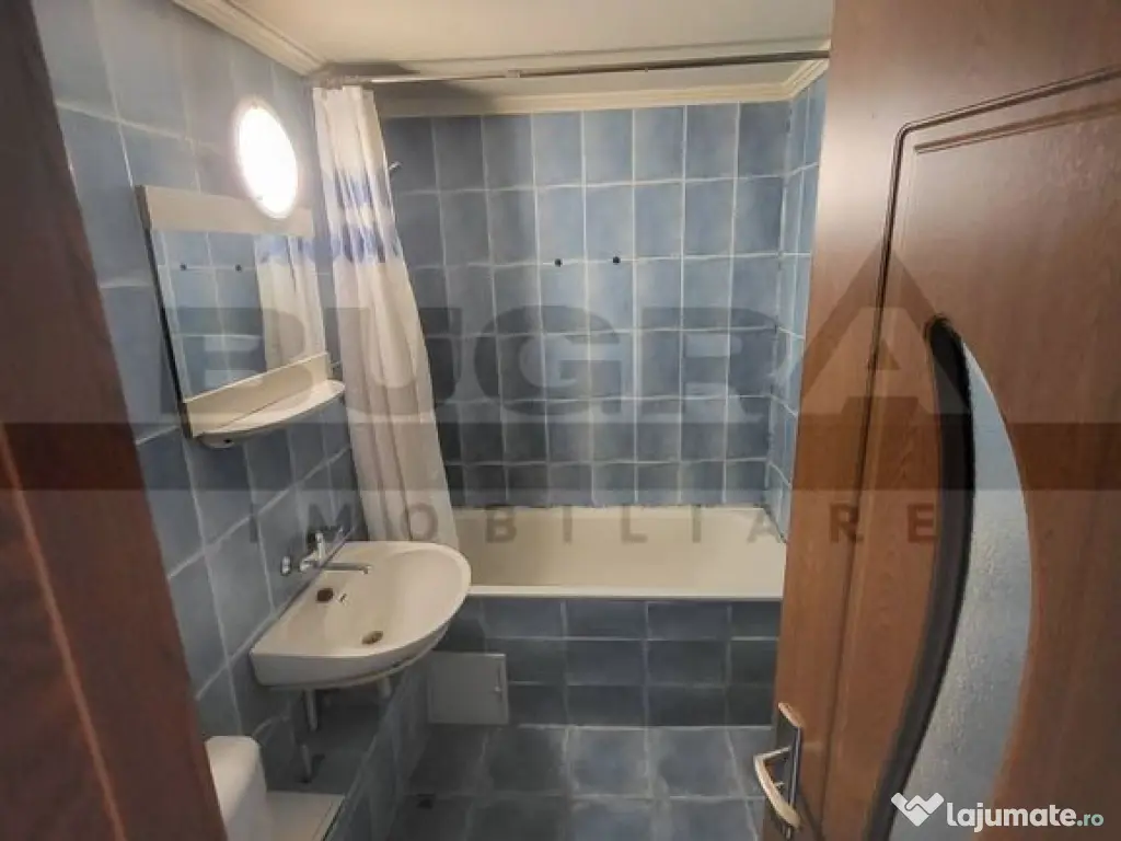 Apartament de 2 camere, decomandat, etaj intermediar, car...