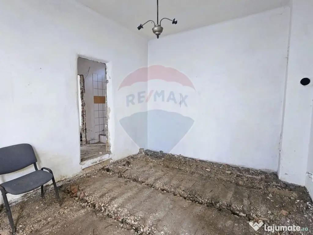 Lot teren de 597 mp | Casa renovabila | (PUZ si CU Bloc P... 