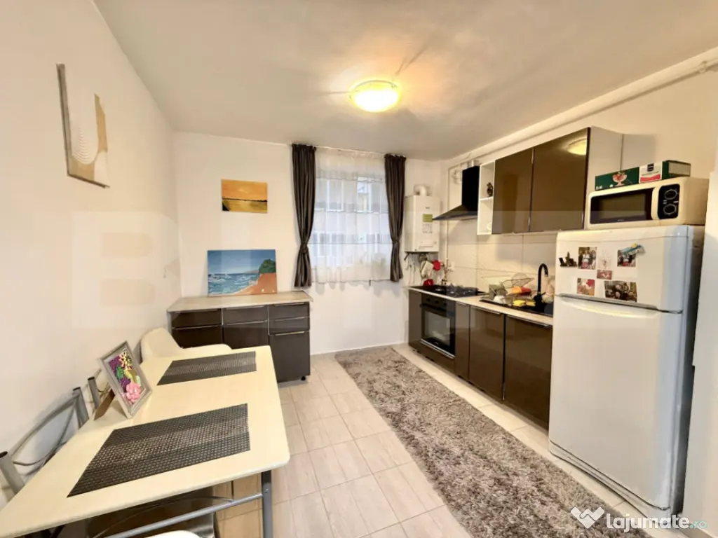 Apartament 3 camere, 60 mp, zona Terra 