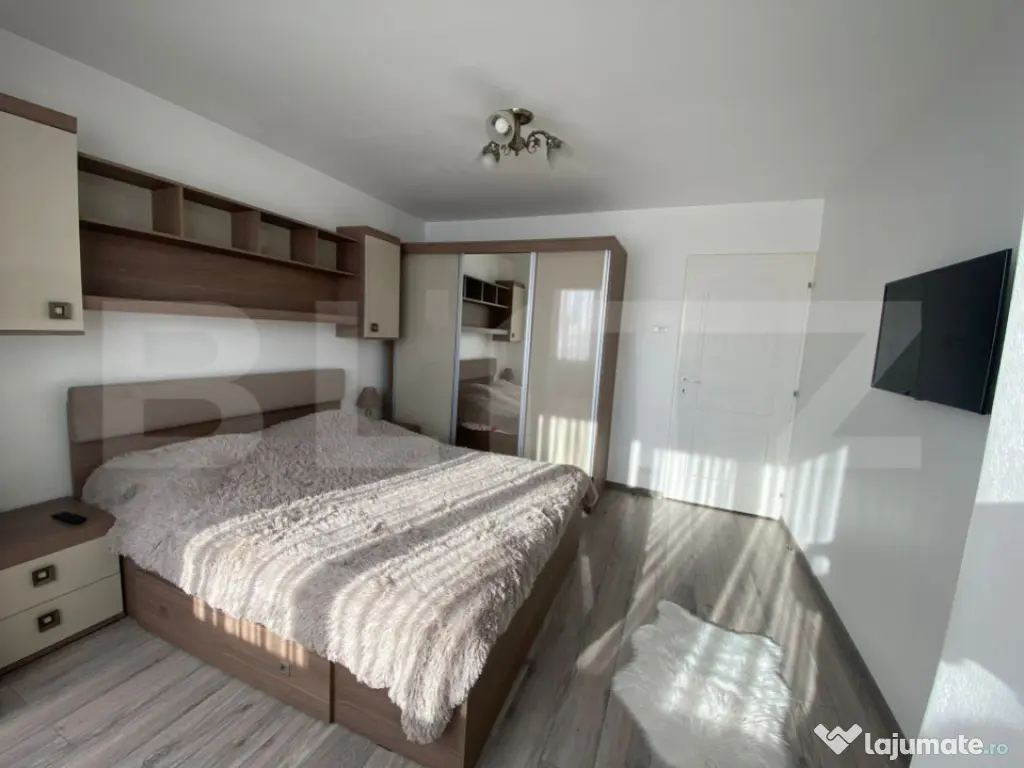 Apartament 3 camere, 75 mp, zona Soarelui