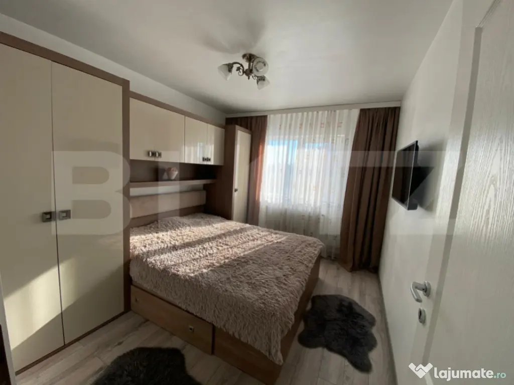 Apartament 3 camere, 75 mp, zona Soarelui