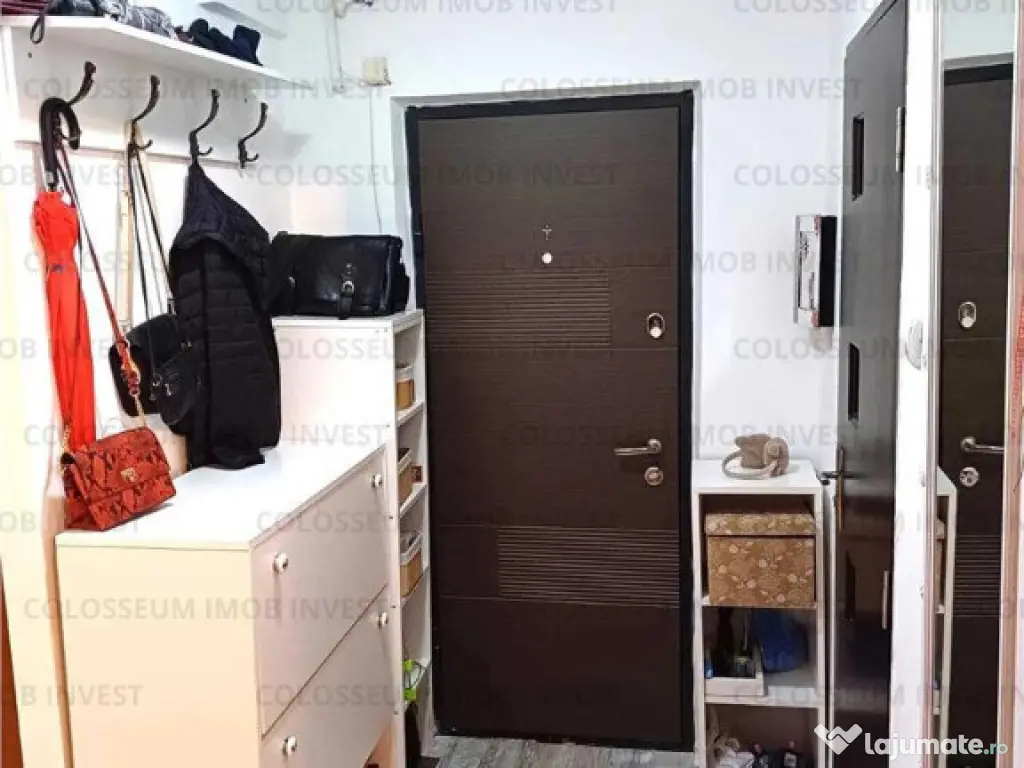 Apartament cu 3 camere, decomandat - zona Scriitorilor