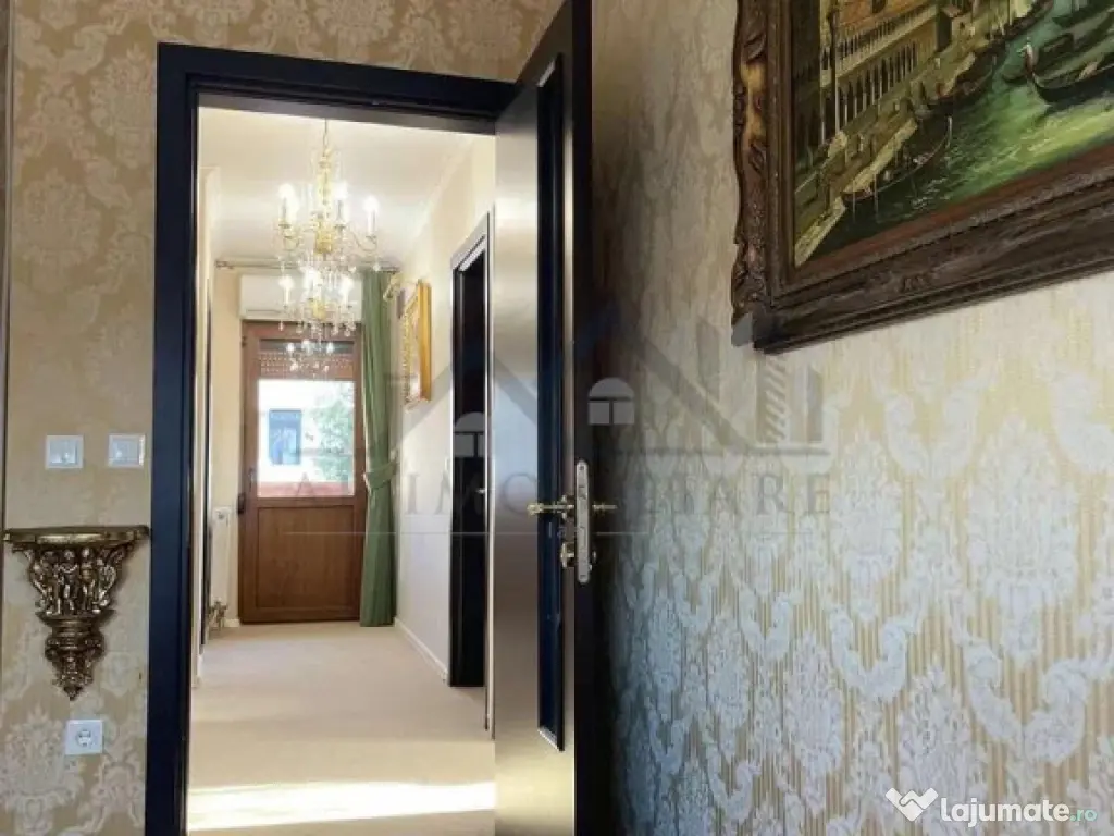 Capat CUG 300m de sos Nicolina Vila P E M 180mp Teren 650mp 