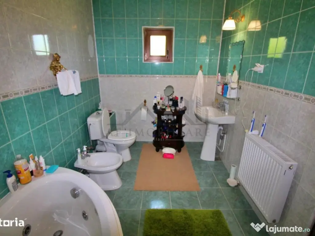 Capat CUG 300m de sos Nicolina Vila P E M 180mp Teren 650mp