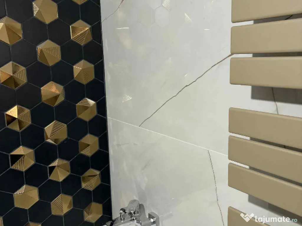 Apartament de 3 camere zona Calea Bucuresti